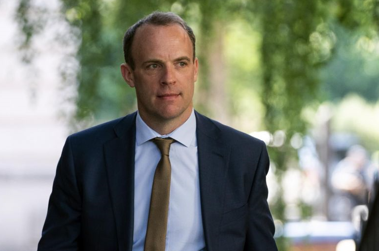 英国外交大臣多米尼克·拉布(图源:路透社)