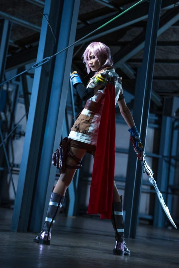 碧蓝幻想卡塔莉娜泳装精美cos身材超棒