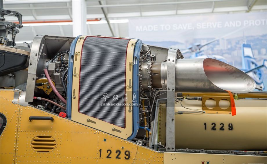 涡轴发动机侧面特写.