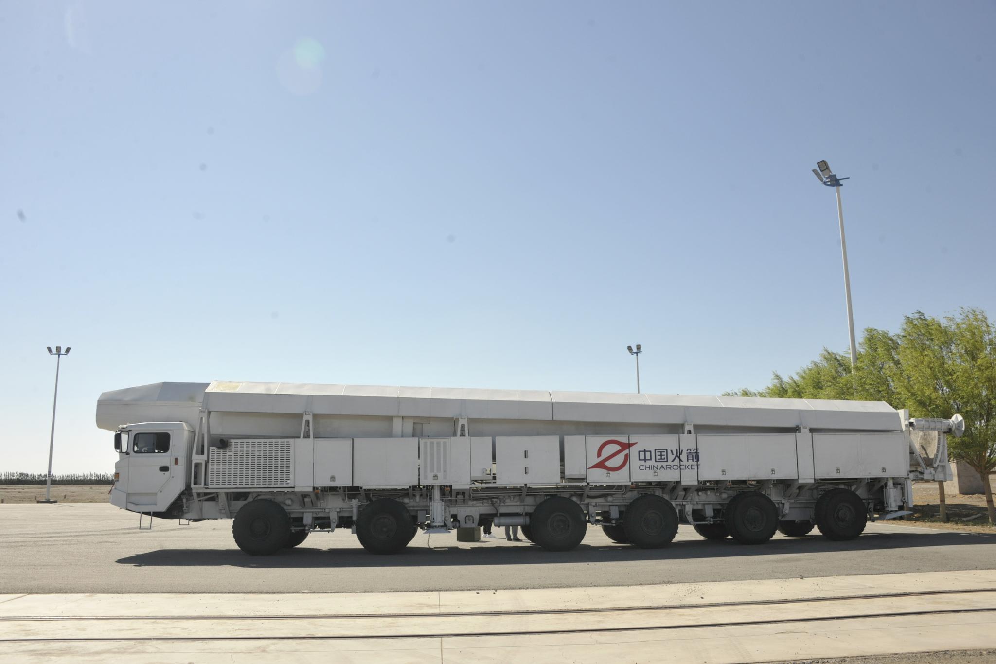 近半个世纪以来,该院先后自主研制了12种不同型号的长征系列运载火箭