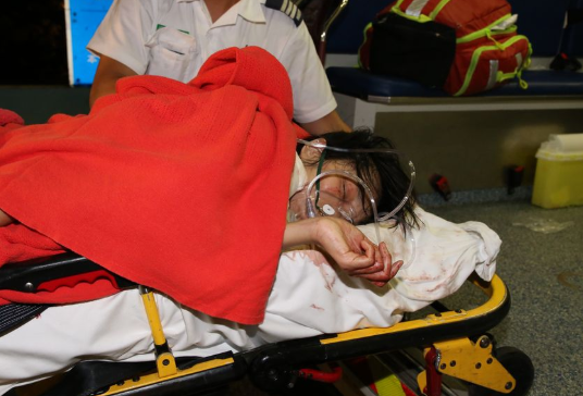 受重伤的黄姓女子(图源:东网)