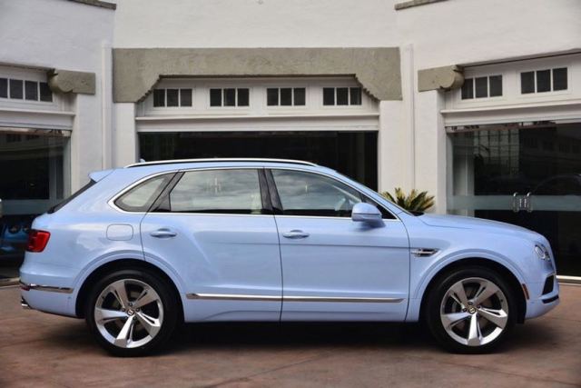 19款宾利添越报价行情贵族气息顶级suv