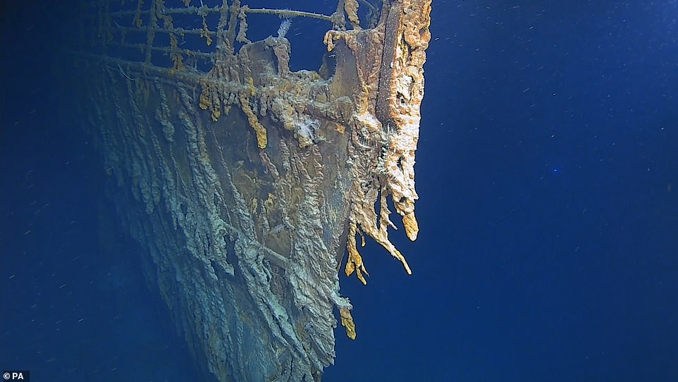 泰坦尼克号沉船残骸最新照片。（图：每日邮报）