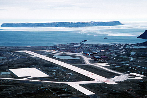 美国在格陵兰岛的图勒空军基地承载了当地因纽特人的痛苦回忆（英国空军技术网站）