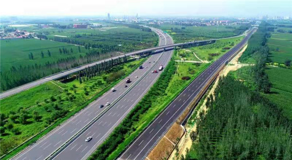 河北新元高速郭村至拐角铺段改扩建工程8月28日正式通车图