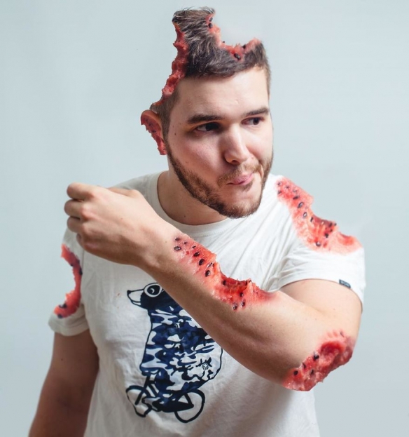 英国艺术家ps恶搞图赏 吃的用的我p一下自己就给你送来!