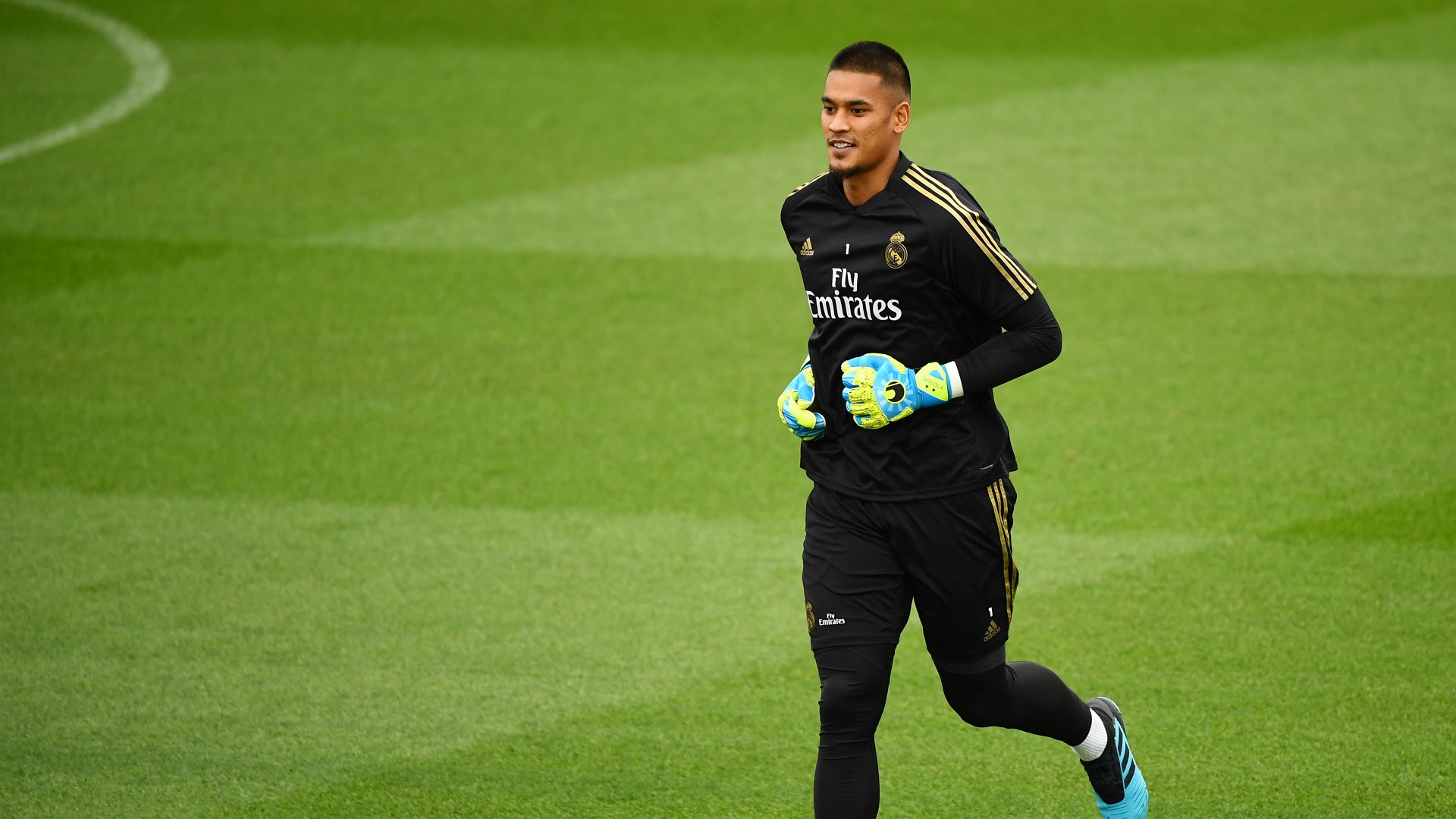 阿雷奥拉期待追随皇马门将卡西利亚斯的步伐