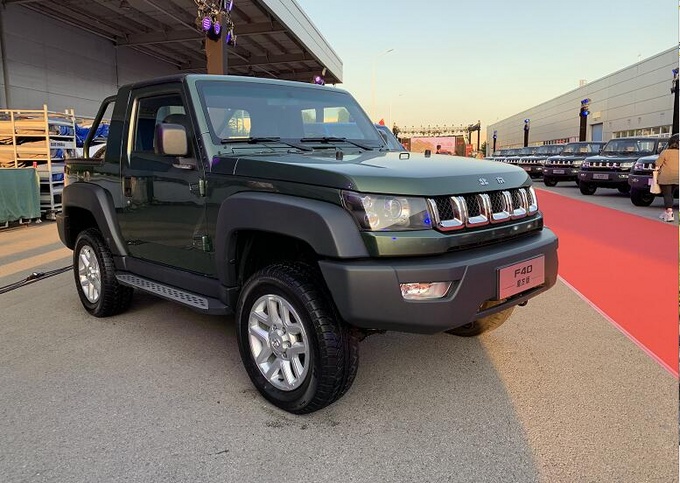 北京越野皮卡f40魔方版正式上市售价1498万元