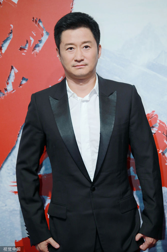 影帝吴京,王景春护送导演显反差萌 井柏然歪头杀可爱帅气