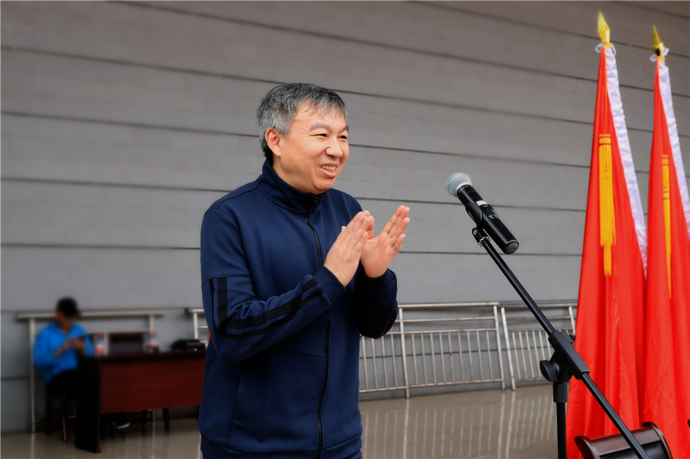 党委书记舒歌群宣布2019年中国科大体育运动大会开幕.