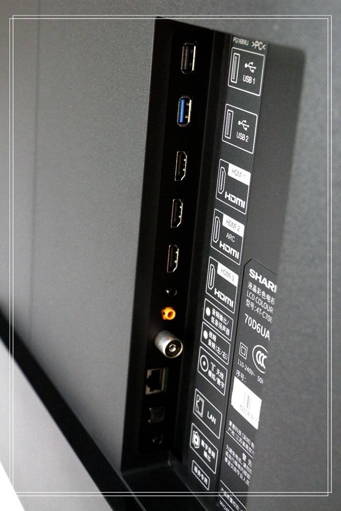 丰富的电视接口,轻松满足日常娱乐需求另外,这款电视的遥控器也是采用