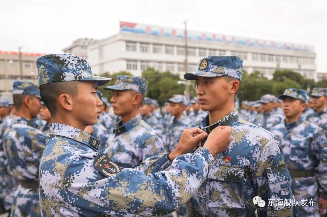 授衔!从这一刻起,请叫他们海军战士!|海军|战士_新浪军事_新浪网