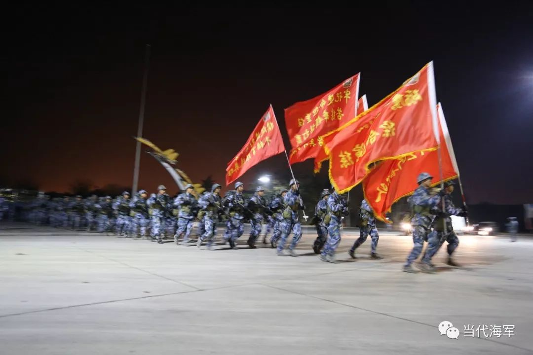 流亭新兵野营拉练,八个镜头记录五天四夜震撼瞬间