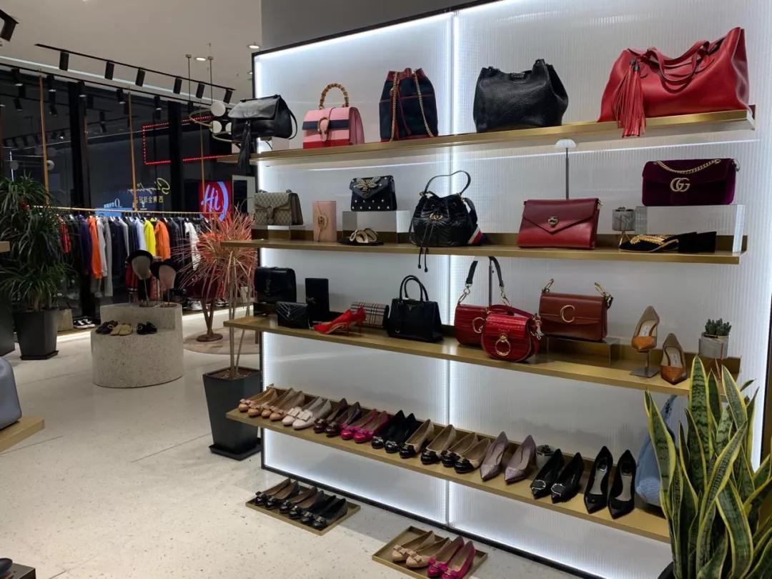 一线百货抢滩县城skiigucci也玩下沉