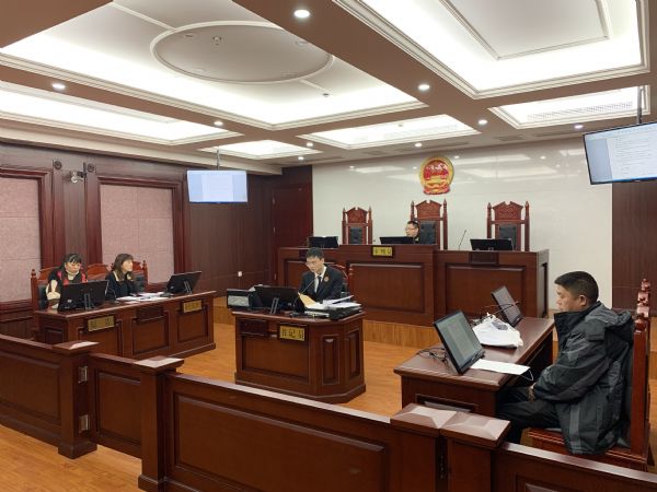 渝北法院龙兴巡回审判站提档升级后举行首次庭审