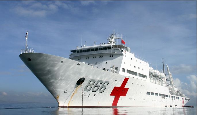 中国海军"和平方舟"号医院船.