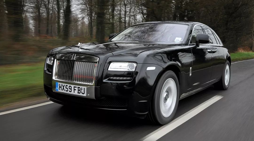 (villa deste)举行的古董车展上,劳斯莱斯正式发布了一款全新车型