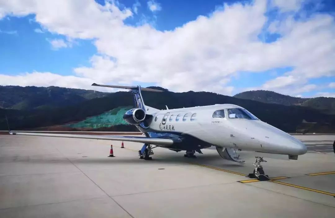 兰坪丰华通用机场试飞成功