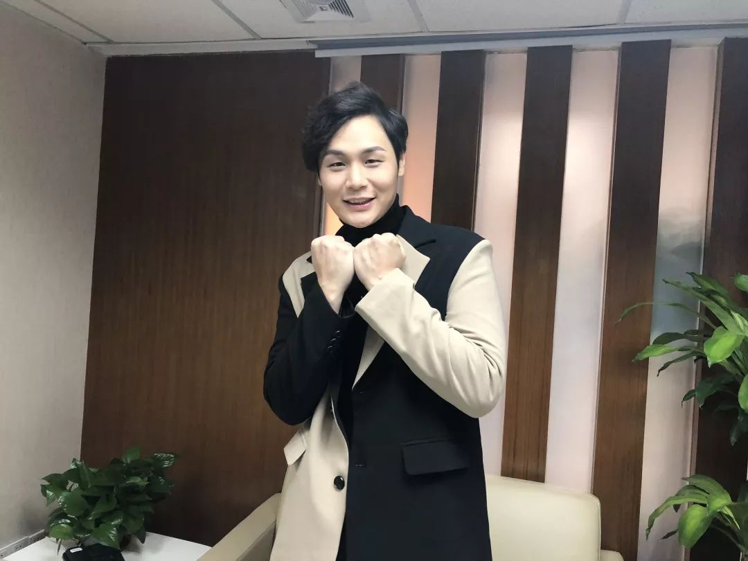 全广东人都记得天庥小时候洗澡的样子,只有他还记得整个学生年华