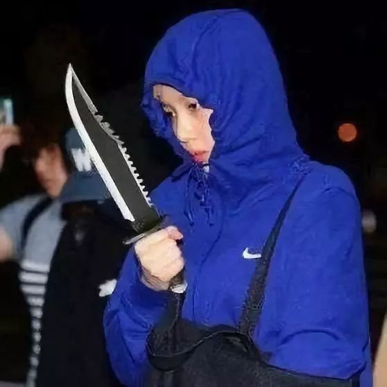 笑死我了爱豆拿刀表情包是内心写照吗