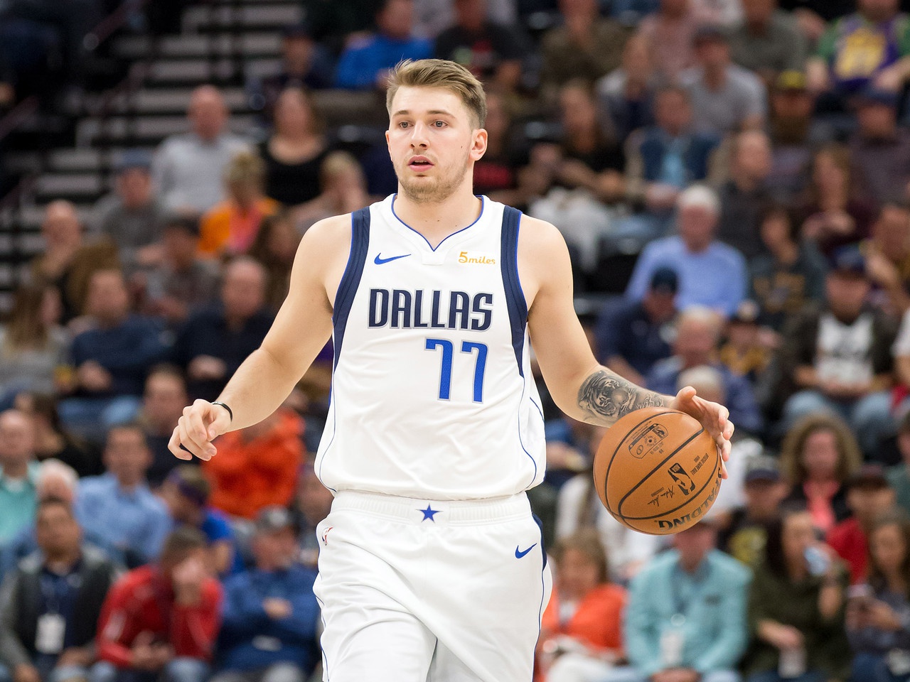 今日图集超级新人卢卡东契奇