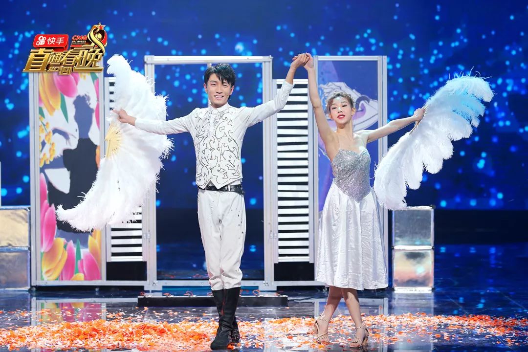 《直通春晚》藏语"碰"说唱火花四射 "段子手"孙建宏致敬戏曲