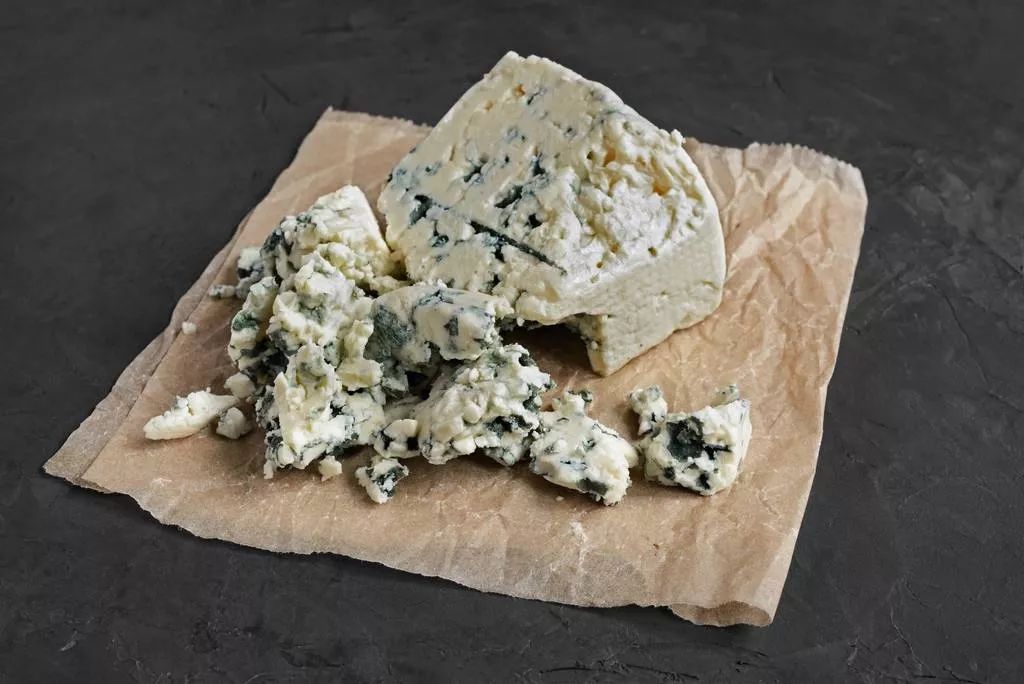 活蛆乳酪,这能吃!|乳酪|奶酪_新浪网