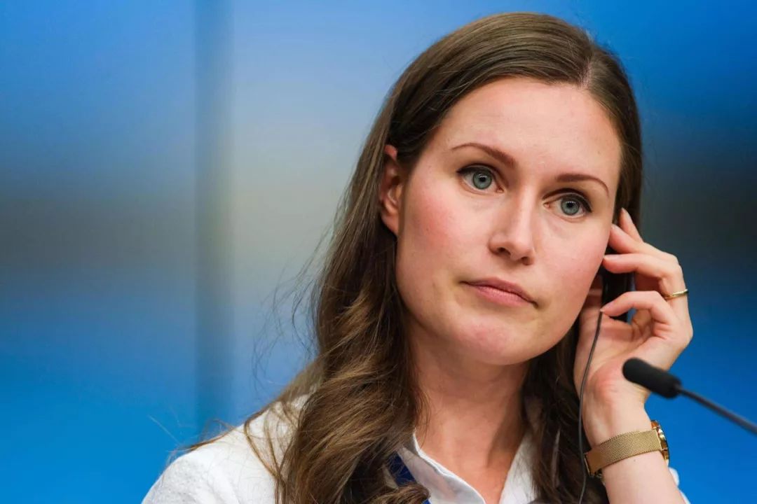 芬兰的女人一夜刷屏了.