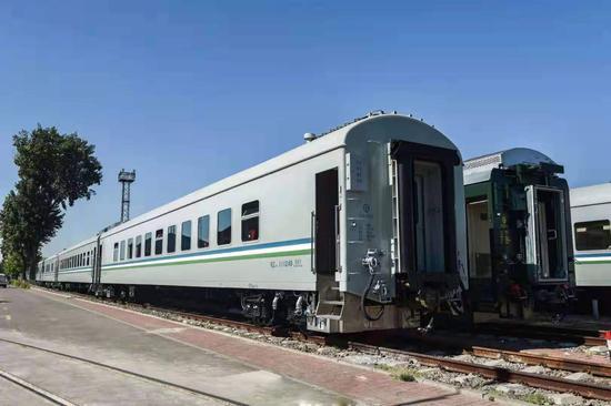 中国斥资8000万打造豪华列车内部装饰却土到爆钱都花哪儿了