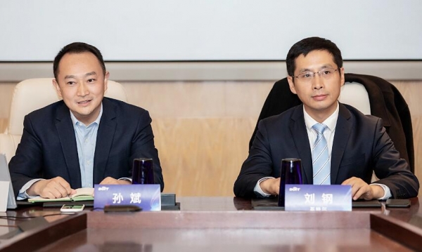 英特尔助力"存储金字塔"进化,携手浪潮共创业界最高性能中端全闪存储