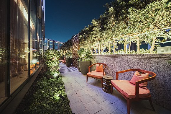 首席体验官108层的高空府邸广州瑰丽酒店刷新城中记录