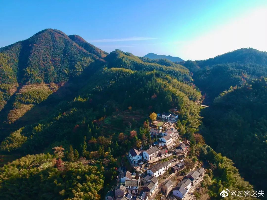 木梨硔,一座被摄影师拍红的高空古村落|民宿_新浪新闻