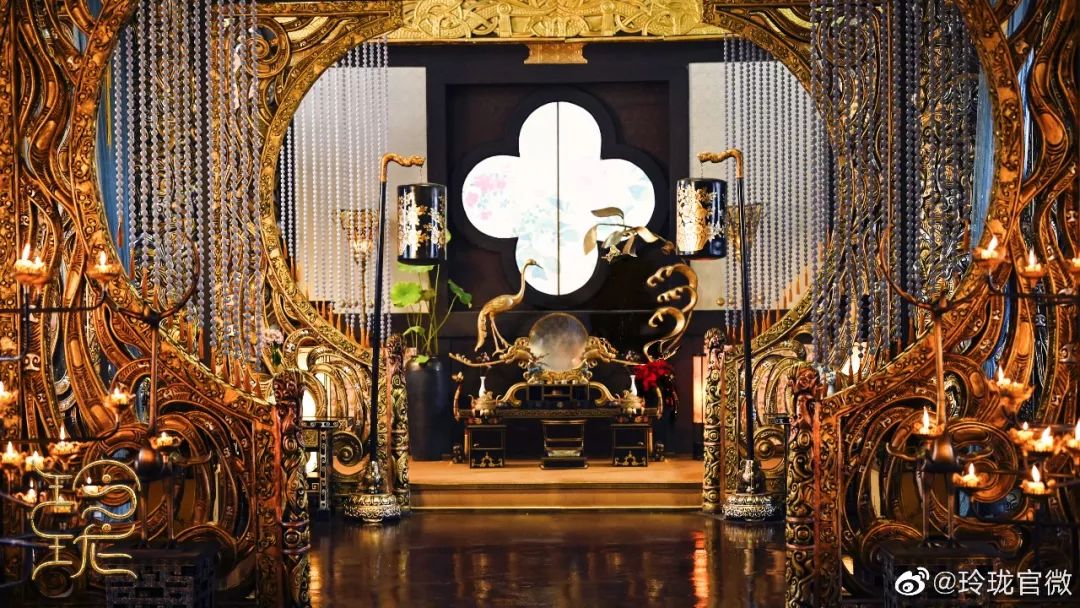 在剧集创新上它将东方传统文化与二次元幻想色彩相结合,在布景,造型