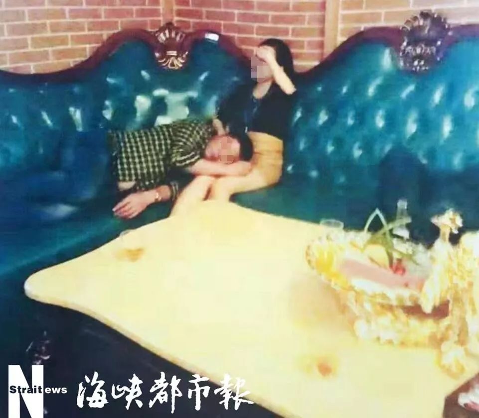 福州一村支书被举报酒后在KTV躺女子腿上，自称遭人设套休闲区蓝鸢梦想 - Www.slyday.coM