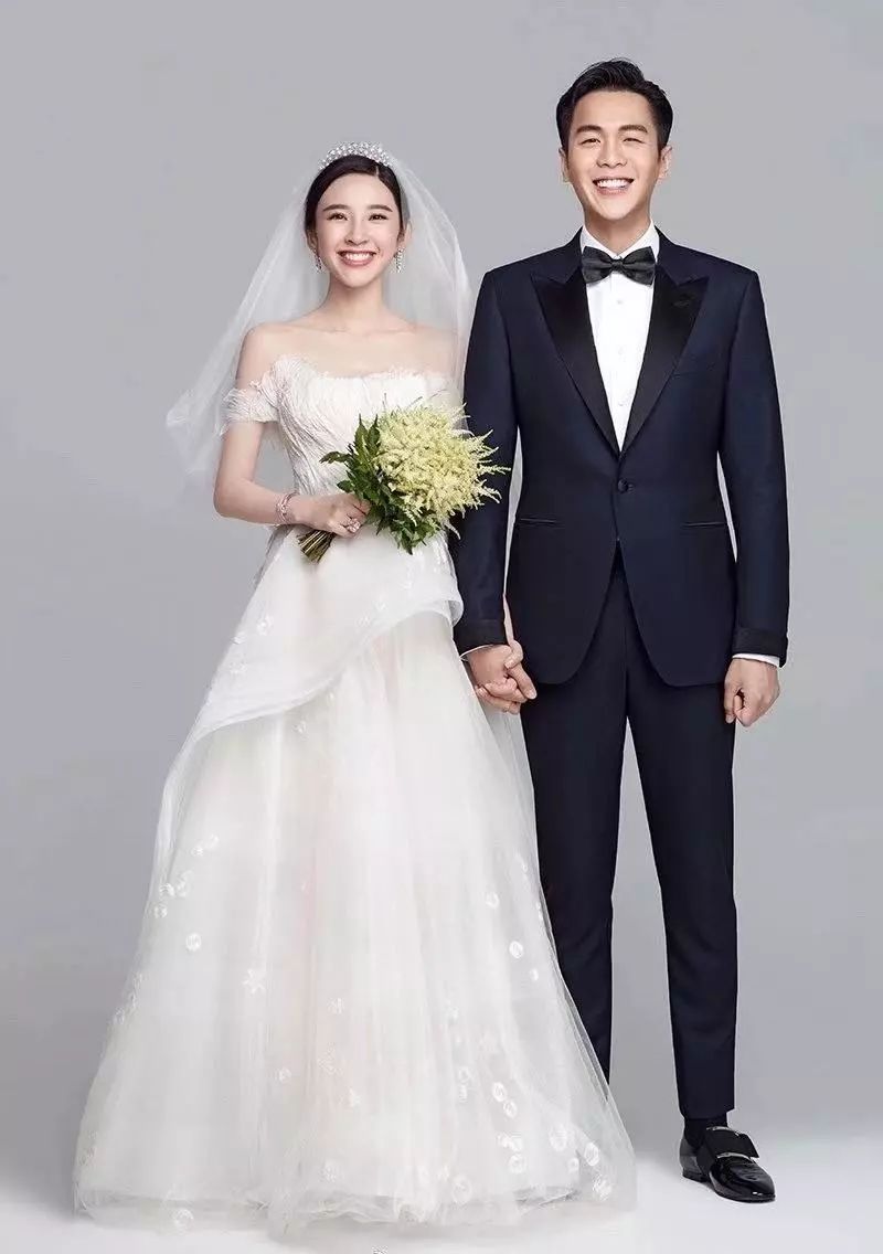 盘点2019年明星婚礼精彩瞬间,顺便揭开比婚礼更甜的爱情故事!