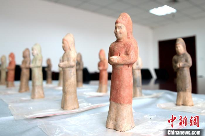 壁龛出土的陶俑。 张远 摄