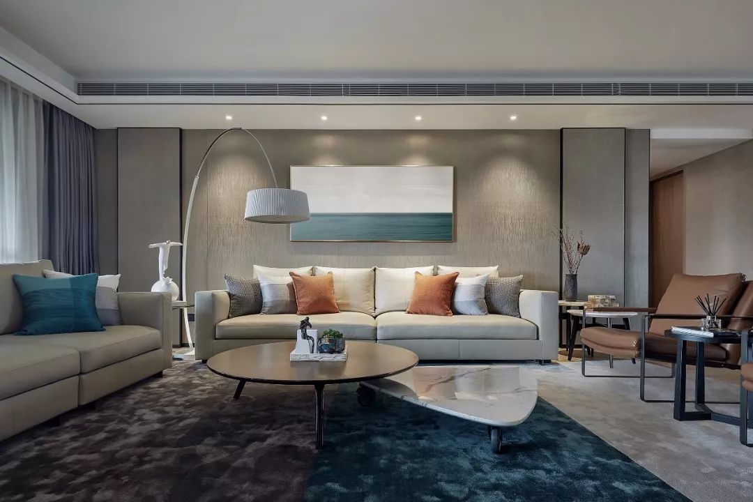320㎡现代大宅，艺术与稳重的设计，端庄细腻的品质！