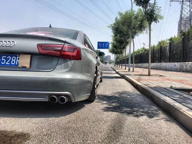 奥迪a6c7改装气动避震之后的低姿态了解一下
