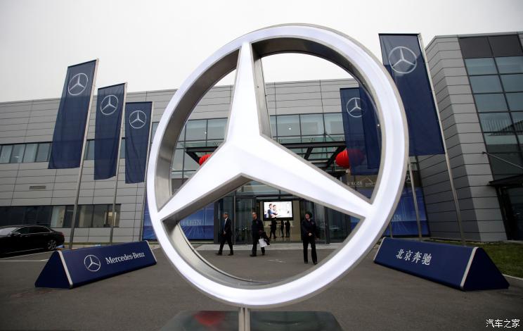 戴姆勒在"谋求扩大北京奔驰股比"这件事上,很有可能是受到了老对手
