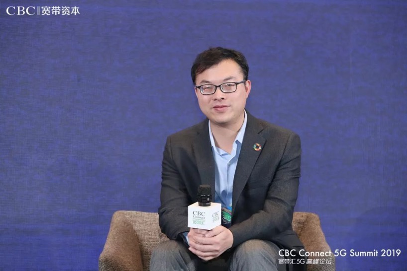 接下来是刘鸿,我估计在座很多金融界的朋友可能不太了解gsma.