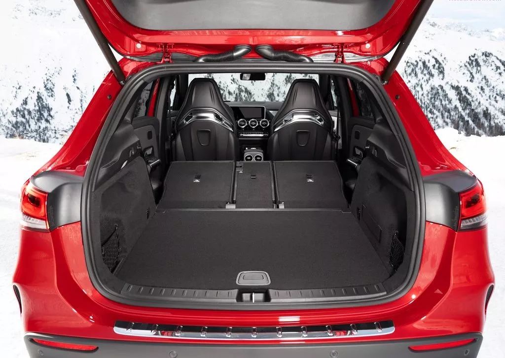 颜值高、动力好！新款奔驰SUV亮相，宝马奥迪都颤抖了！