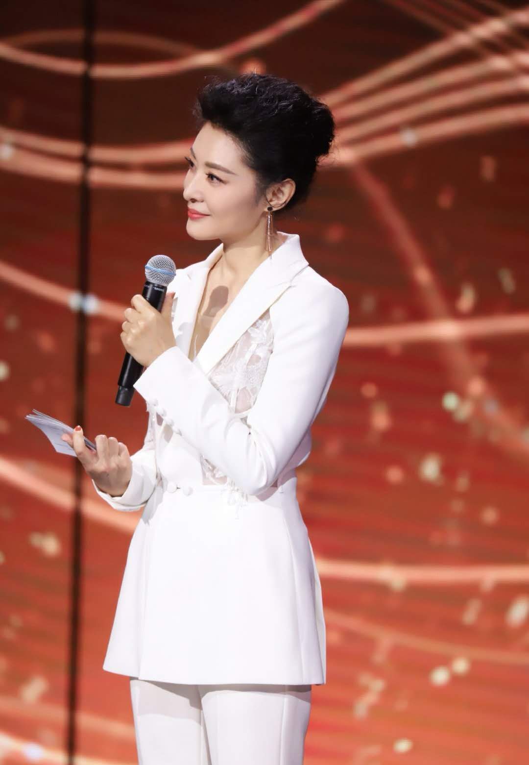 出王炸了,周涛继董卿倪萍后惊喜加盟声临其境,神仙主持呀