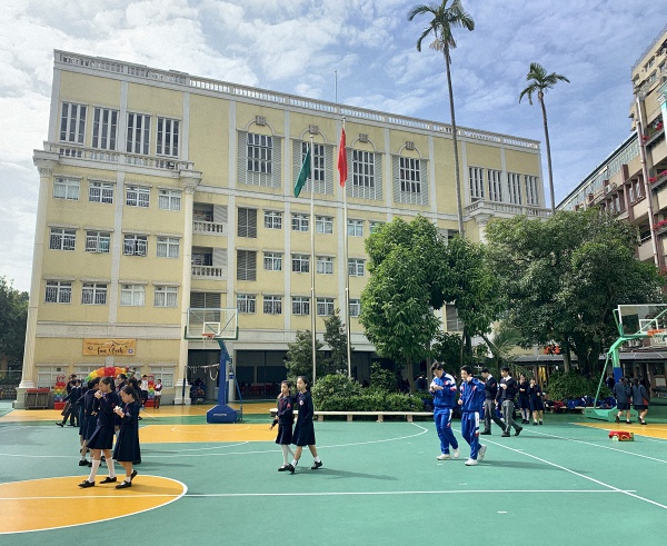 澎湃新闻记者 邓雅菲 图今年9月,澳门培正中学以《新时代下万众创新