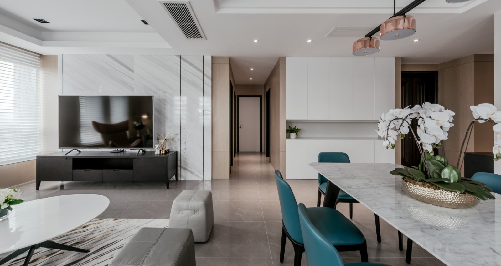 不做空心的设计，将简洁质感填满灰度空间