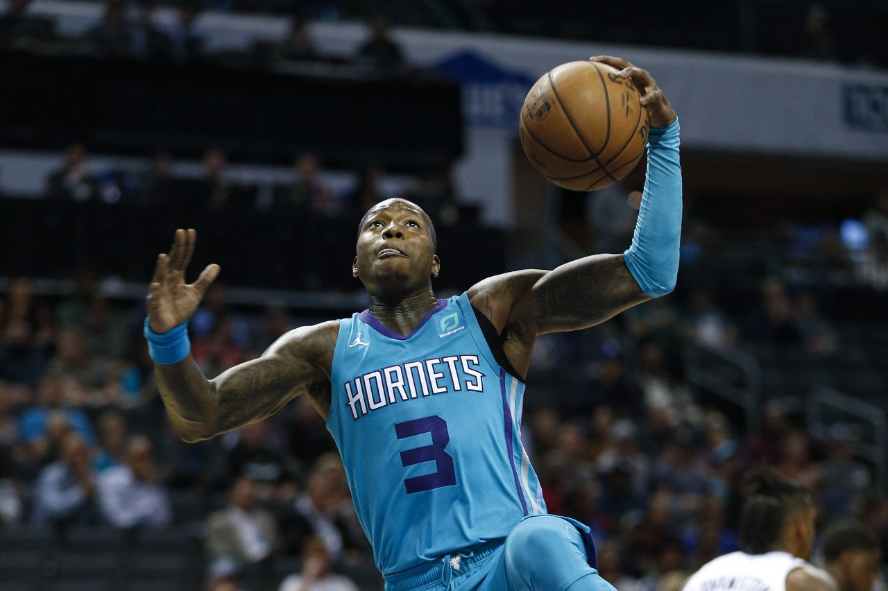 罗齐尔:没投进最后一个三分很可惜 那个投篮机会很好