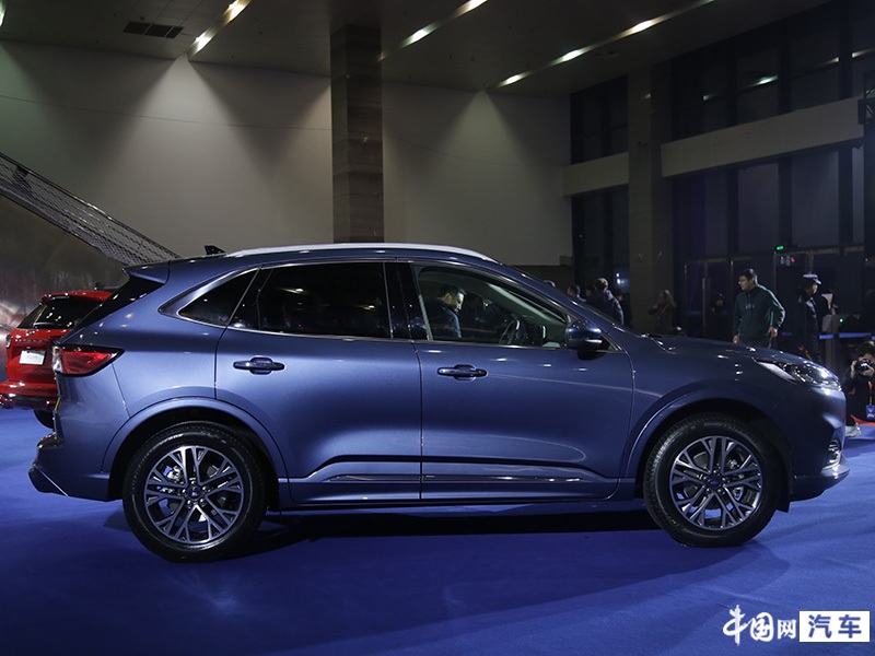 全新福特锐际escape正式上市售价区间1898万元2188万元