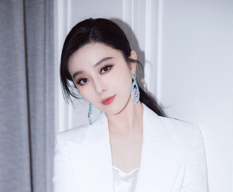 教你美| 38岁范冰冰生图又出圈了,零毛孔的好肌肤真实存在吗?