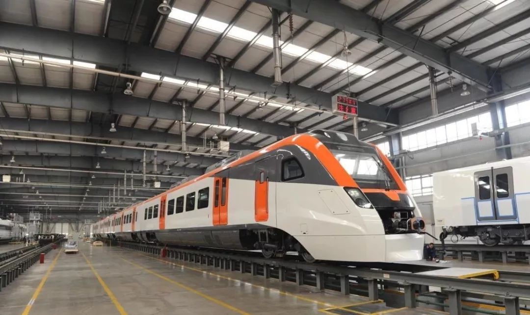 cj3获准生证中车唐山公司已经实现时速140350动车组谱系全覆盖