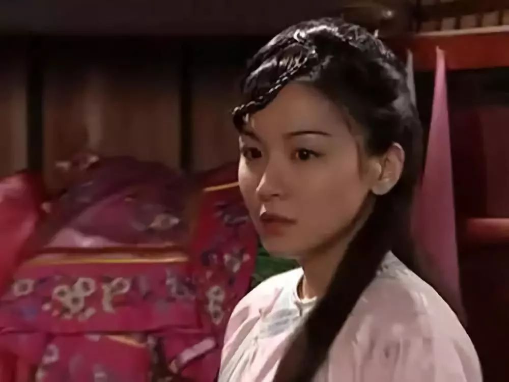 《第八号当铺》中因诅咒而沦为风尘女子的赵梁吟