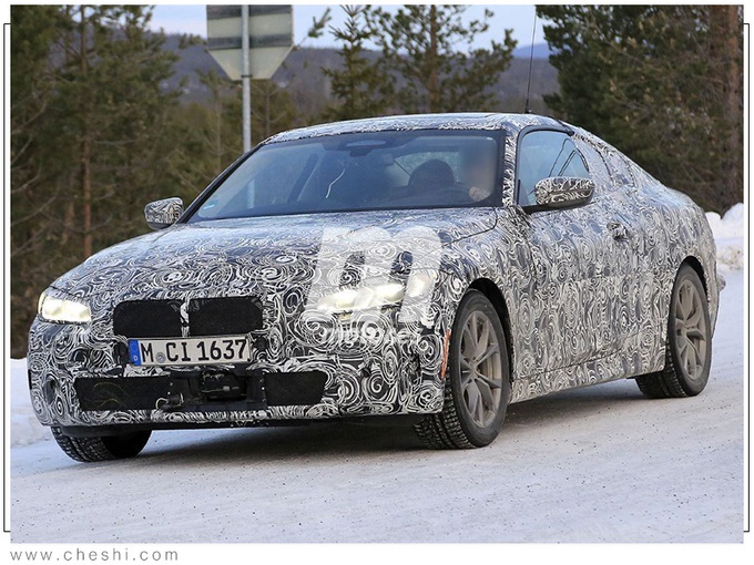 宝马全新4系轿跑路试谍照 搭2.0T引擎4座布局